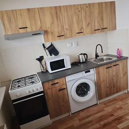 Pro 4 Osoby, Litvínov L1 Apartamento *